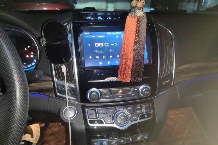 Used Haval H9 2020 2.0T Gasoline 4x4 Prestige 7-Seater Audio And AC Panel