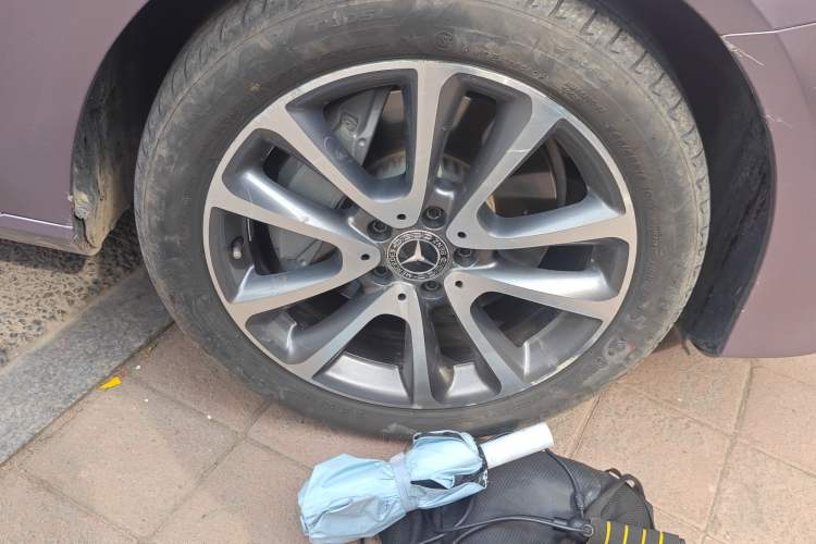 Used Mercedes-Benz E-Class 2019 E 300 L Stylish Model
