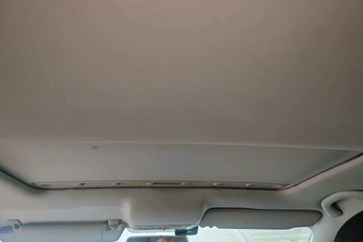 Used Volkswagen Santana 2013 1.6L Automatic Luxury Edition Headliner