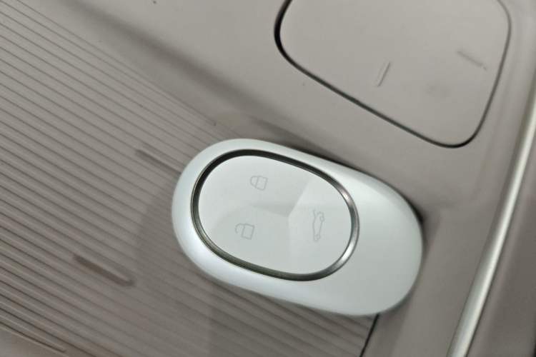 Used Nio ES8 2023 75 kWh