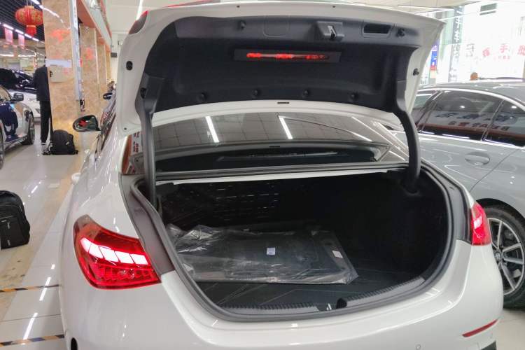 Used Mercedes-Benz C-Class 2025 Refresh C 260 L Night Edition Sports Version