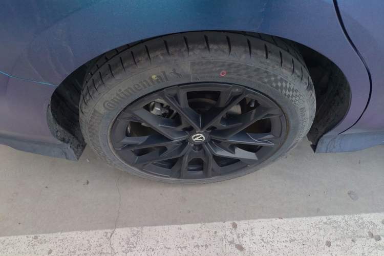 Used Changan UNI-V 2024 1.5T Prestige Edition