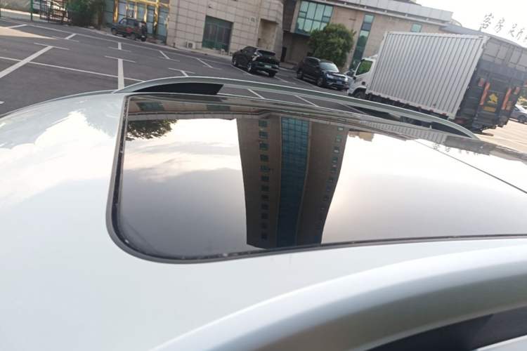 Used Roewe RX5 2020 20T Automatic 4G Connected Million Edition
