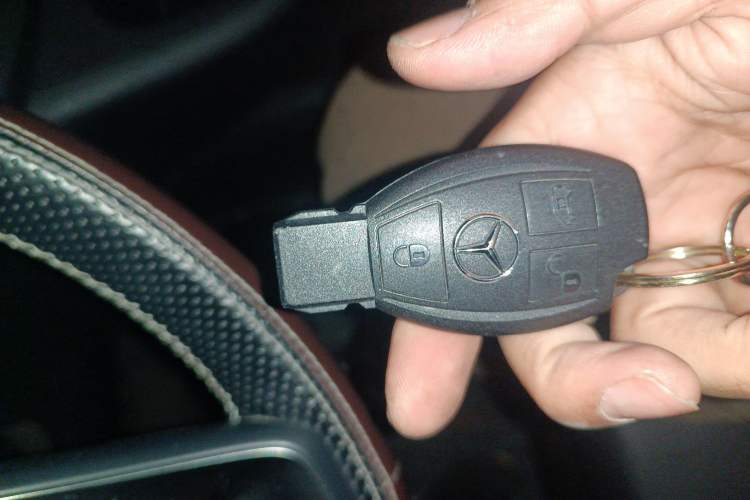 Used Mercedes-Benz Vito 2023 2.0T Business Version 7 Seats