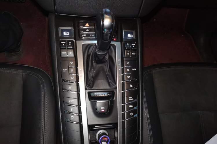 Used Porsche Macan 2017 Macan 2.0T Gear Lever