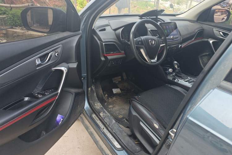 Used CHANGAN CS55 2017 1.5T Automatic Colorful Edition