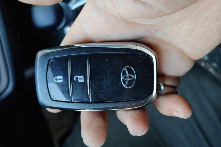 Used Toyota Highlander 2018 2.0T Four-Wheel Drive Luxury Edition 7 Seats China V Emission Standard
