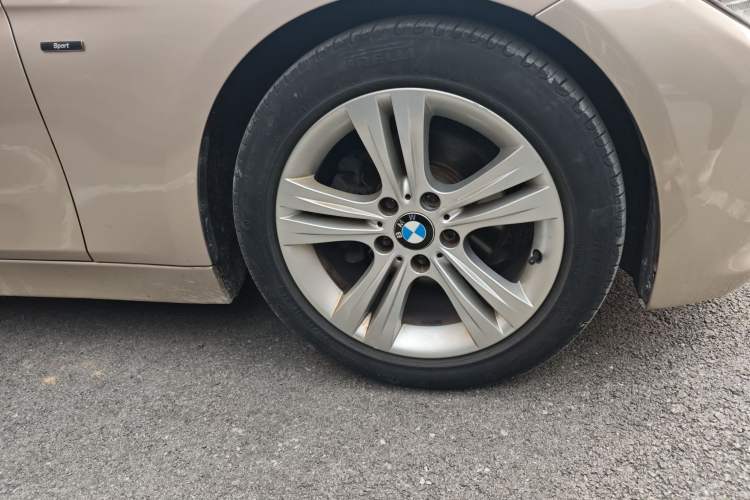 Used BMW 3 Series 2013 320i Sport Design Package
