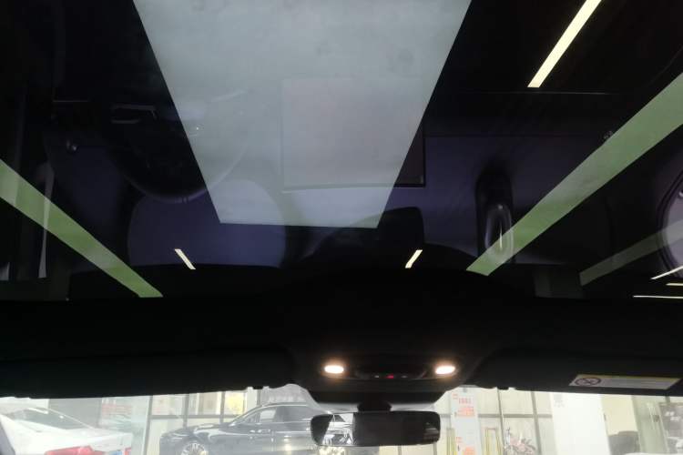 Used Xiaomi Auto SU7 2024 Rear-Drive Long-Range Intelligent Driving Version
