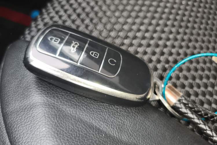 Used Chery Tiggo 8 2025 Excellence Version 230 TCI Manual Comfort Edition 5 Seats Vehicle Key