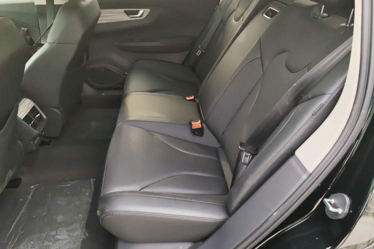 Used Hongqi E-QM5 2023 560km PLUS
