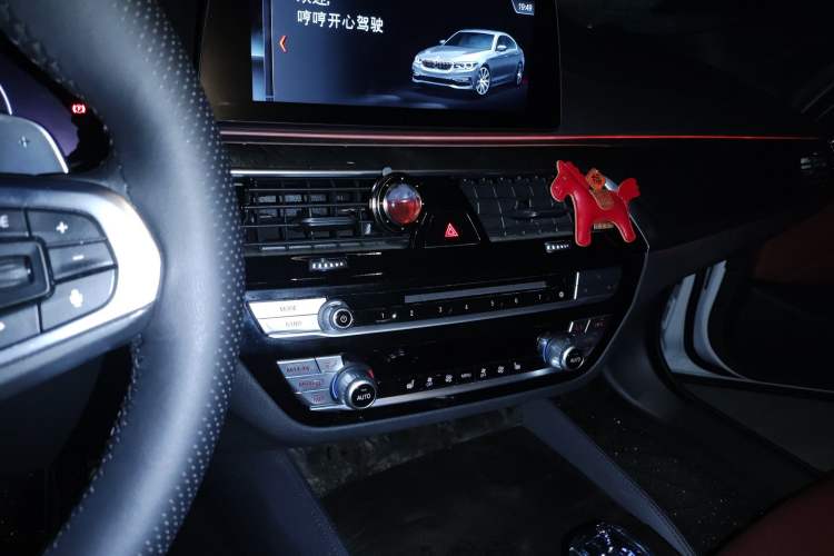 Used BMW 5 Series 2019 Facelifted 530Li Leading Edition M Sport Package