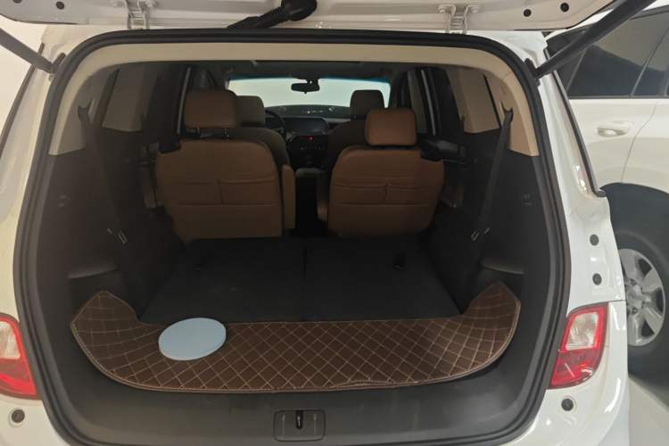 Used Buick GL6 2021 323T Mild Hybrid Connect Luxury Model Trunk