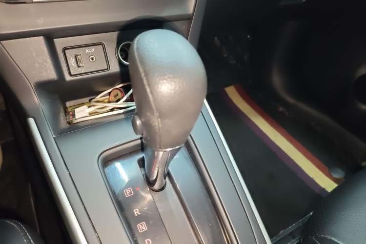Used Nissan Sylphy 2021 Classic 1.6XE CVT Comfort Edition Gear Lever