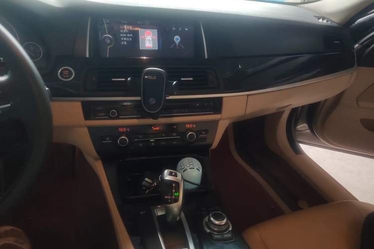 Used BMW 5 Series 2012 523Li Leading Model
