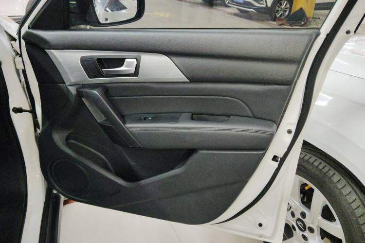 Used Haval H2 2018 1.5T Dual-Clutch Two-Wheel Drive Fashion Model China VI Standard