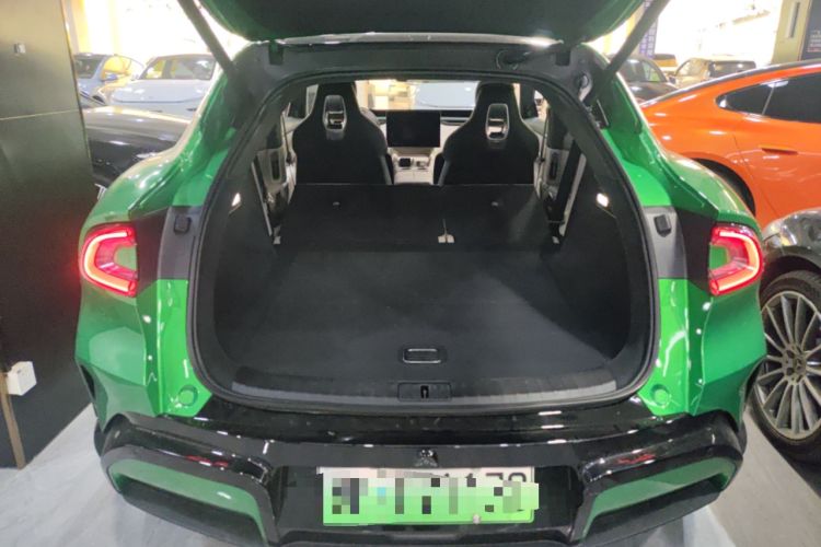 Used Xiaomi Auto YU7 2025 Ultra-Long Range High-Performance All-Wheel-Drive Max Edition Trunk