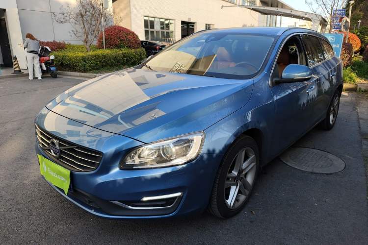 Used Volvo V60 2017 T5 Zhiya Edition China V Standard