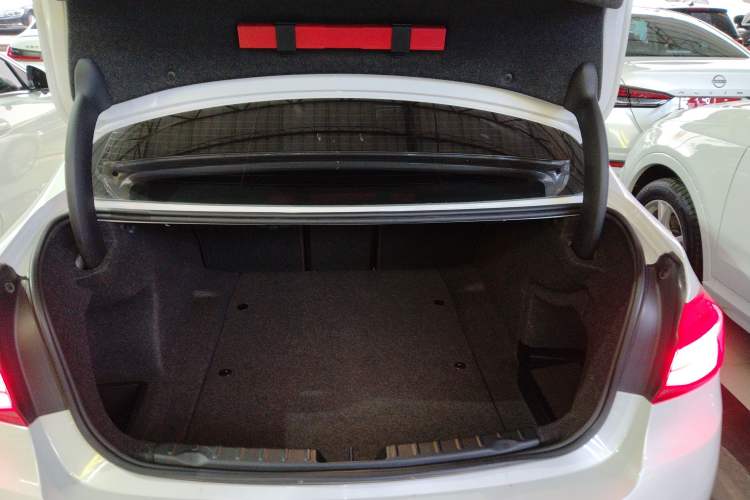 Used BMW 3 Series 2018 320Li Fashion Model
