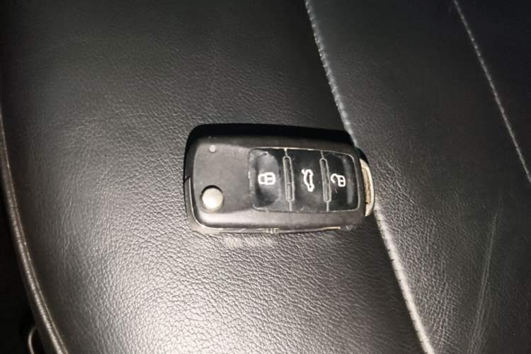 Used Volkswagen Lavida 2013 Restyled Classic 1.6L Automatic Comfort Edition Vehicle Key