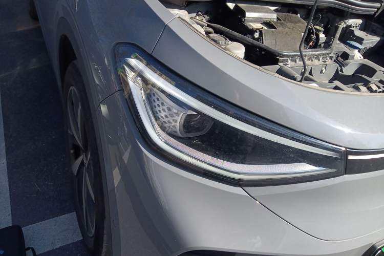 Used Volkswagen ID.4 CROZZ 2022 Long-Range Lite PRO Edition Right Front Headlight