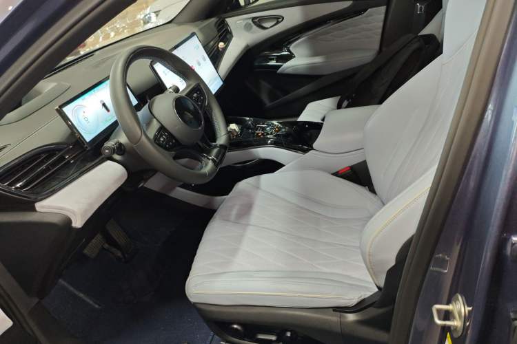 Used BYD Seal 2022 700 km Long-Range Rear-Wheel-Drive Version