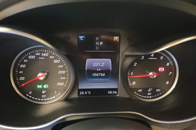 Used Mercedes-Benz GLC 2016 GLC 260 4MATIC Luxury Model Instrument Cluster