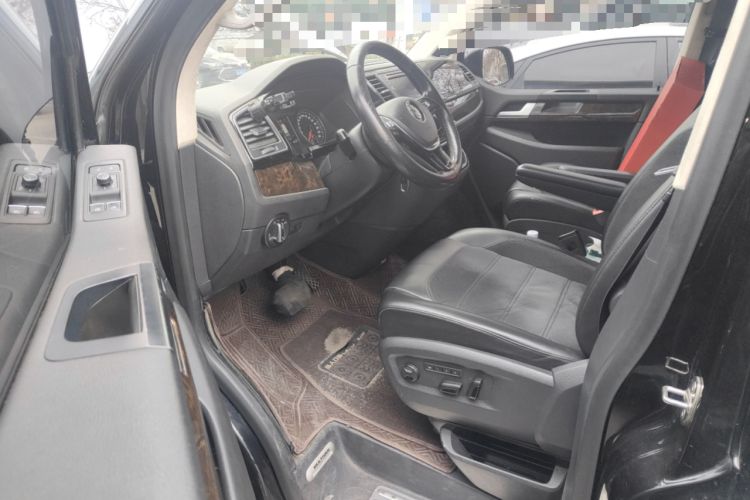 Used Volkswagen Multivan 2018 2.0 TSI 4x4 Prestige Edition 7-Seater Driver Seat