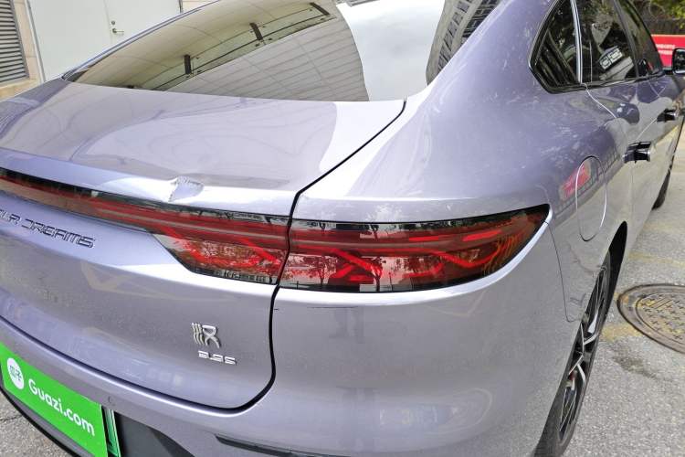 Used BYD Han 2024 EV Glory Edition 610 km All-Wheel Drive "Tian Shen Zhi Jia" Intelligent Driving Model
