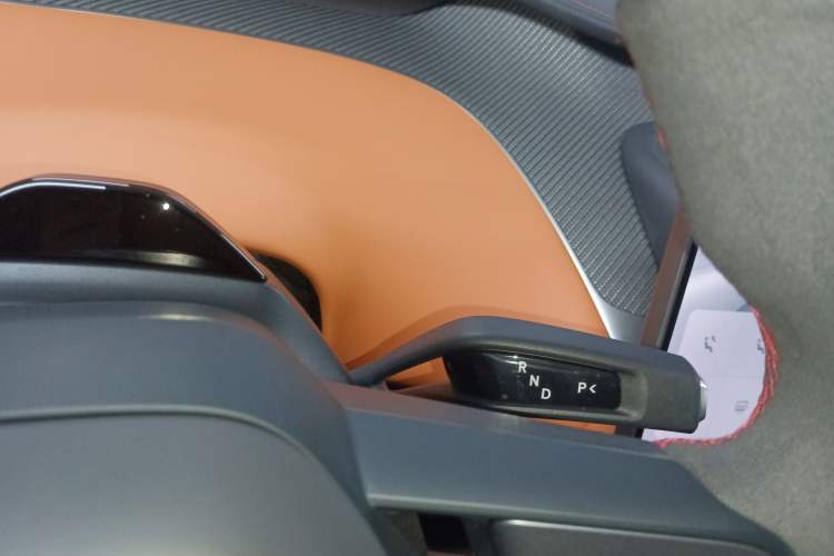 Used Xiaomi Auto YU7 2025 Ultra-Long Range High-Performance All-Wheel-Drive Max Edition