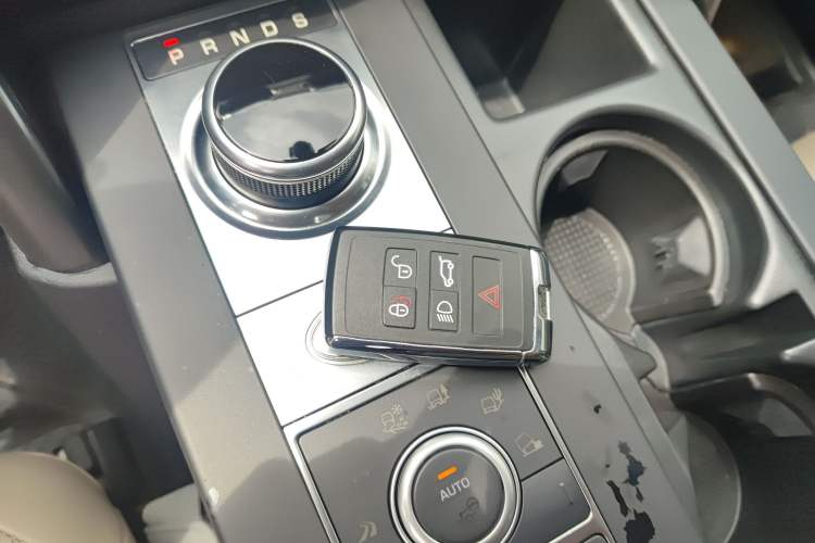 Used Land Rover Discovery 2020 2.0T 30th Anniversary Special Edition Vehicle Key