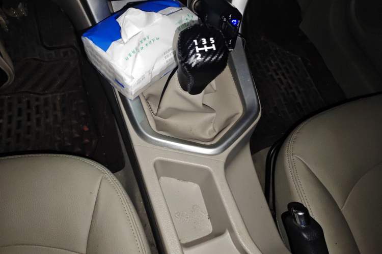 Used Venucia T70 2015 1.6L Manual Ruixing Edition
