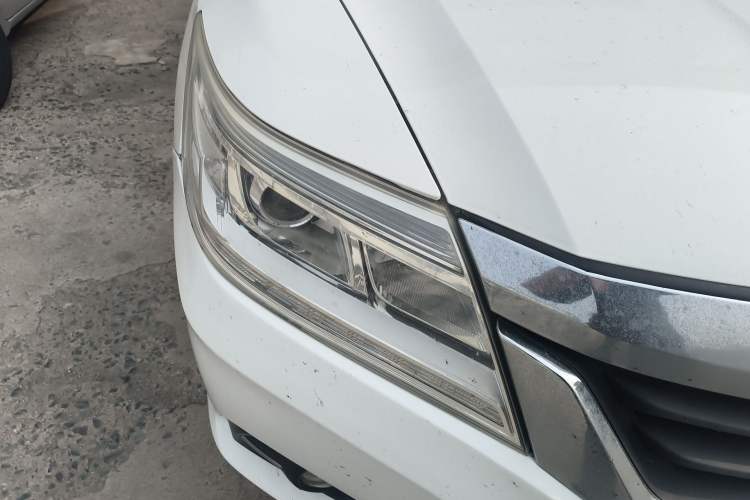 Used Honda Crider 2013 1.8L automatic luxury edition
