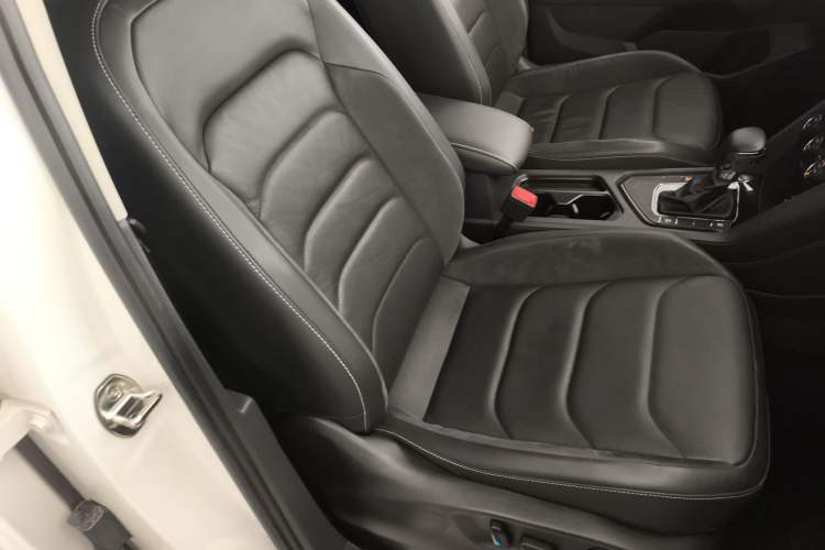 Used Volkswagen Tiguan L 2018 330TSI Automatic Two-Wheel Drive Comfort Edition Right Front Seat