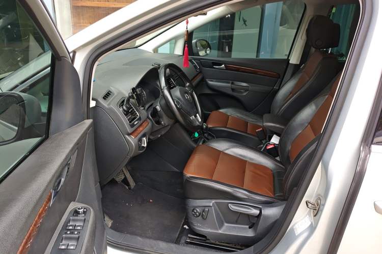 Used Volkswagen Sharan 2012 2.0 TSI Comfort Edition Euro IV Driver Seat