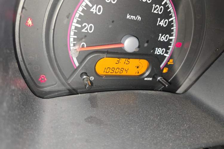 Used Suzuki Alto 2013 Revised Version 1.0L Manual Comfort Edition Odometer Close Up