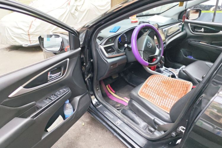 Used Honda Crider 2015 1.8L automatic comfort version