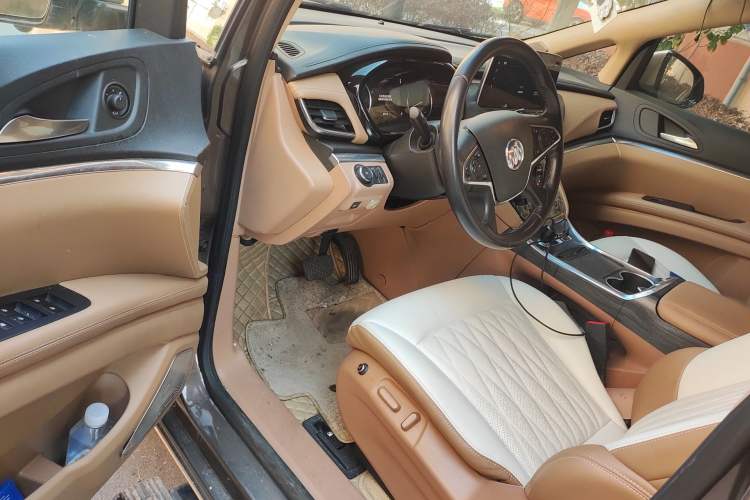 Used Buick GL8 2021 Land Cruiser Executive Class 652T Luxury Model