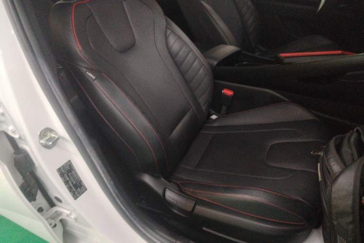 Used Hyundai Elantra 2021 240TGDi DCT LUX Prestige Edition
