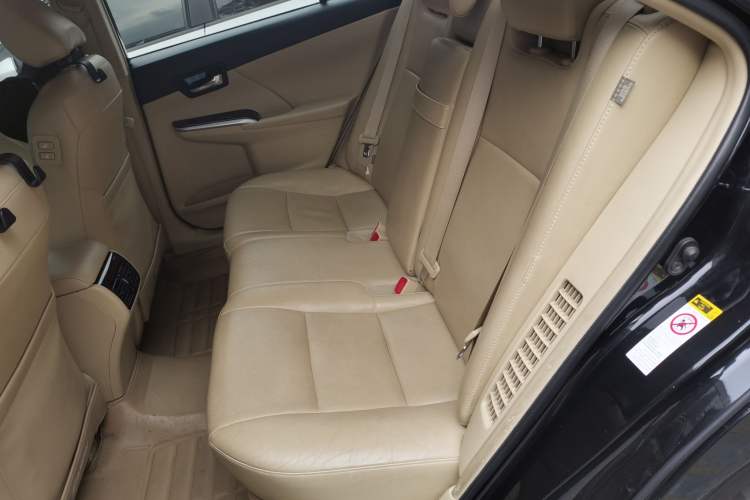 Used Toyota Camry 2015 Dual-Engine 2.5 HG Luxury Navigation Edition Left Rear Seat