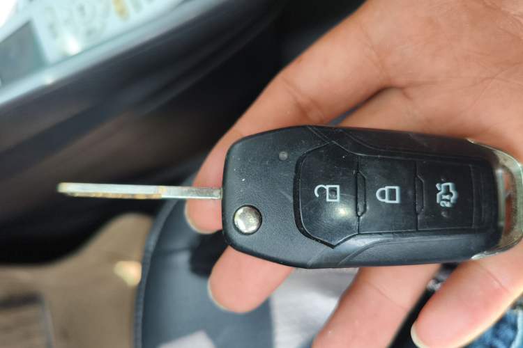 Used Ford Escort 2015 1.5L Automatic Fashion Model