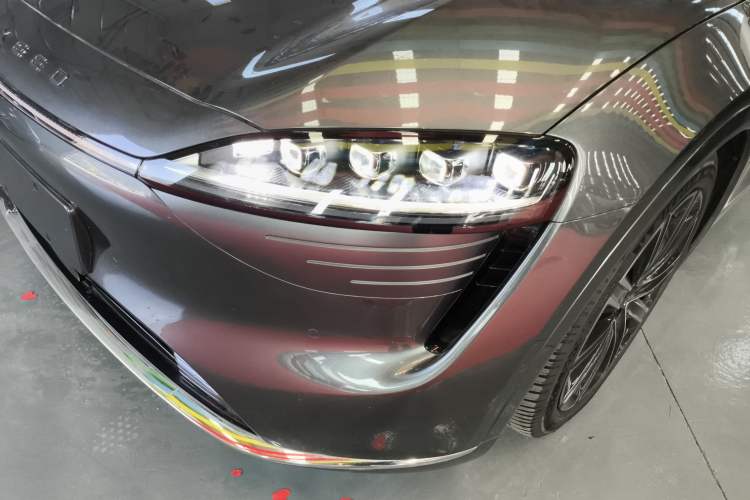 Used Hima Luxeed R7 2025 Range-Extended Version 251 km Max
