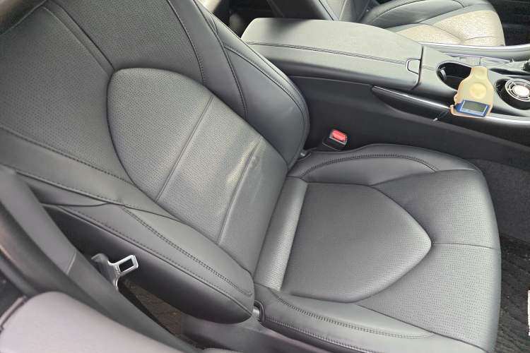 Used Toyota Avalon 2023 2.5L Luxury Edition Right Front Seat