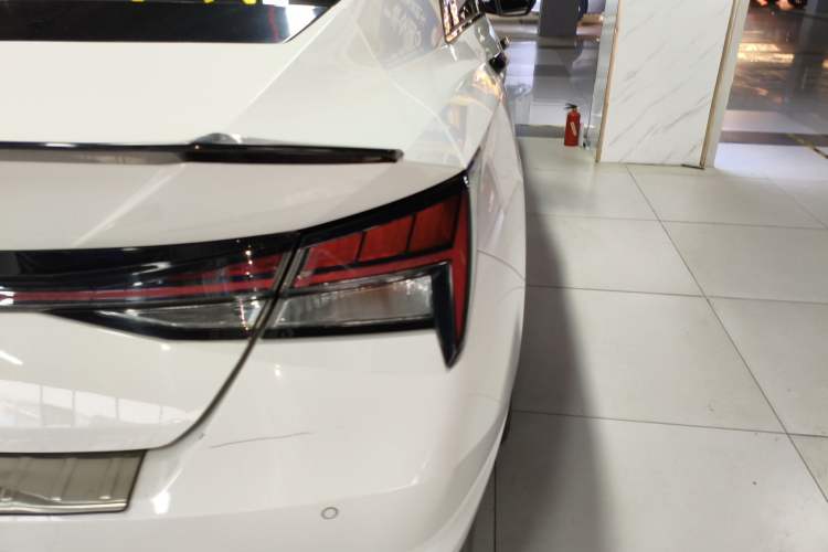 Used Hyundai Elantra 2022 1.5L CVT LUX Prestige Edition
