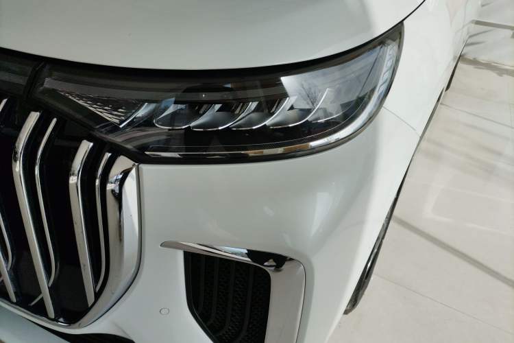 Used VOYAH Dream 2022 Low-Carbon Edition Dream+ Smart Enjoyment Package Left Front Headlight