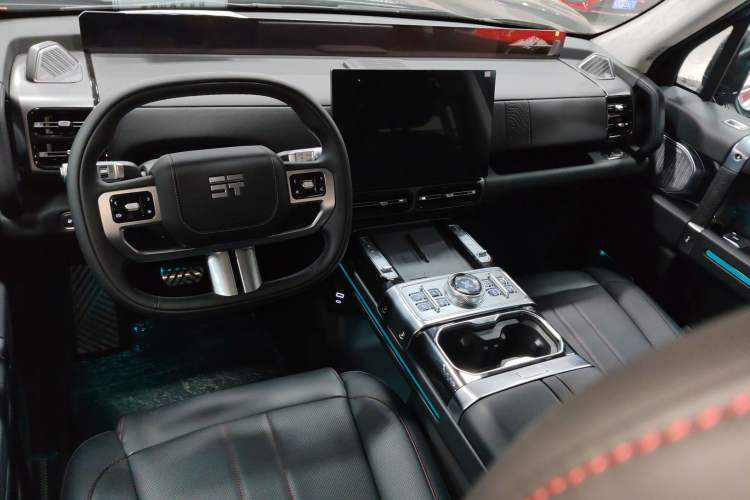 Used Jetour Zongheng G700 Trailblazer 2025 Model Xiangjing Edition 6-seater Center Console