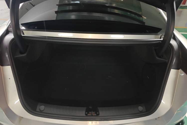 Used BYD Han L 2025 EV Four-Wheel Drive LiDAR Flagship Model