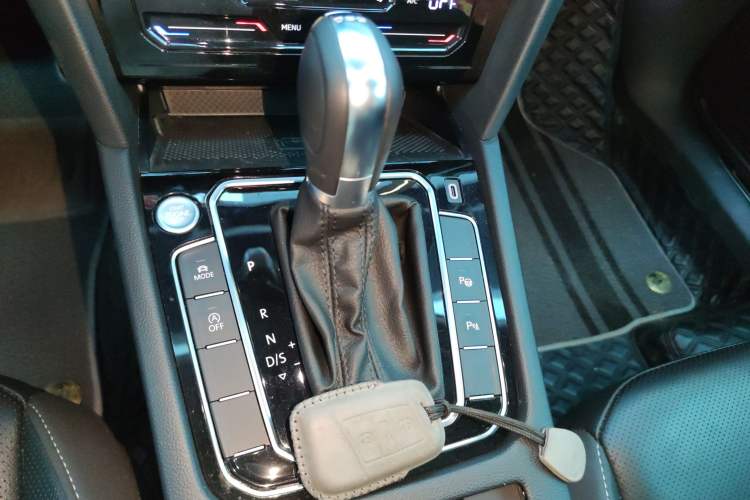 Used Volkswagen FAW-Volkswagen CC 2023 380TSI Striking Edition
