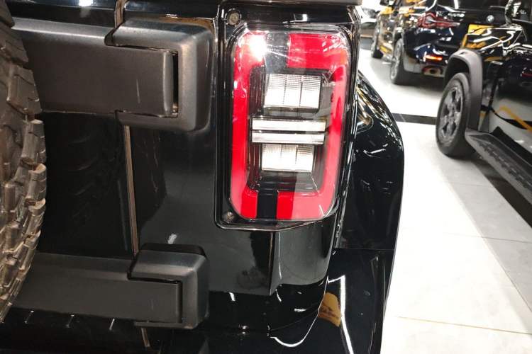 Used BAIC Off-Road BJ40 2023 2.0T Automatic Four-Wheel Drive Urban Hunter Edition Chivalrous Type