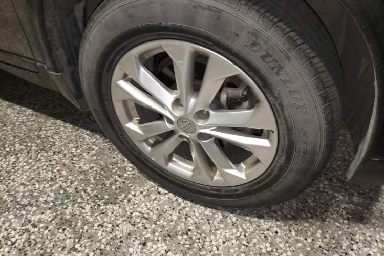 Used Nissan X-Trail 2014 2.0L CVT Comfort Edition 2WD Right Front Wheel Hub